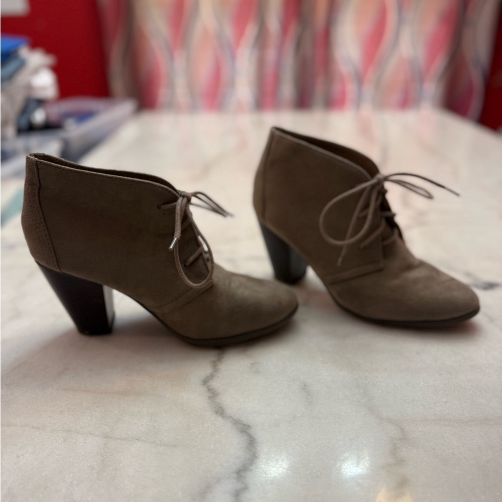 Y-Not? Elegant Brown Ankle Boots
